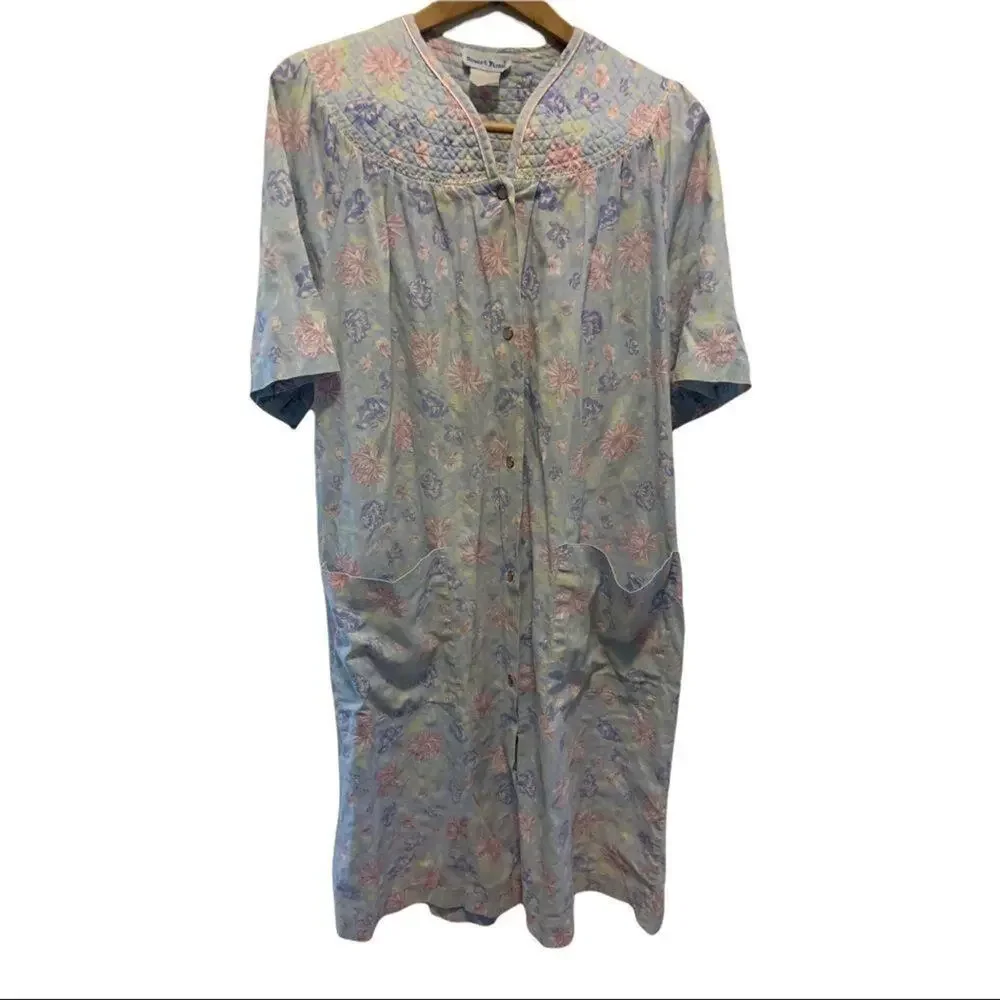 Vintage smart time classic floral housecoat!